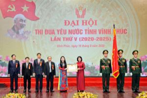 La vicepresidenta de Vietnam invita a las autoridades de Vinh Phuc a ser ejemplares en la emulación patriótica
